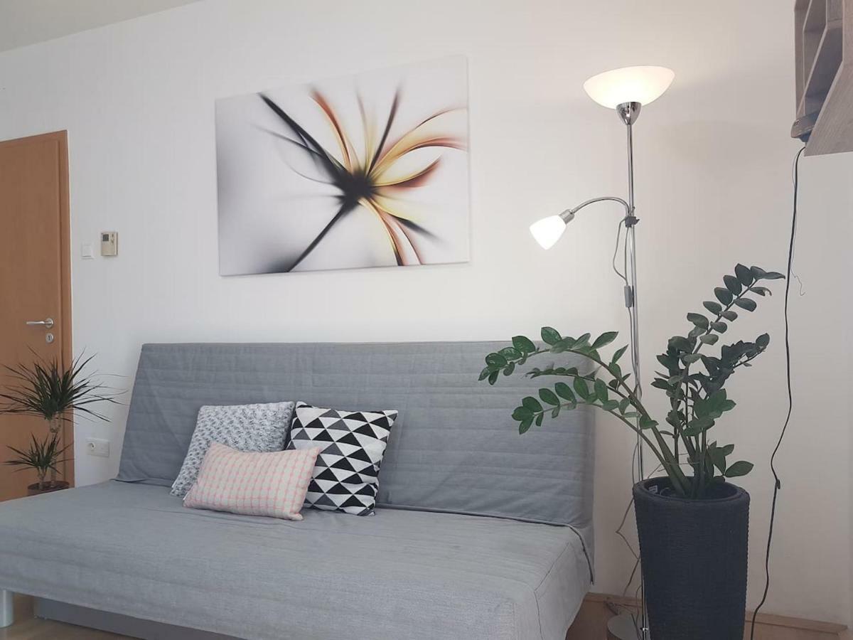 Koezponthoz Koezeli - Cool Tettye Apartman Pécs Esterno foto