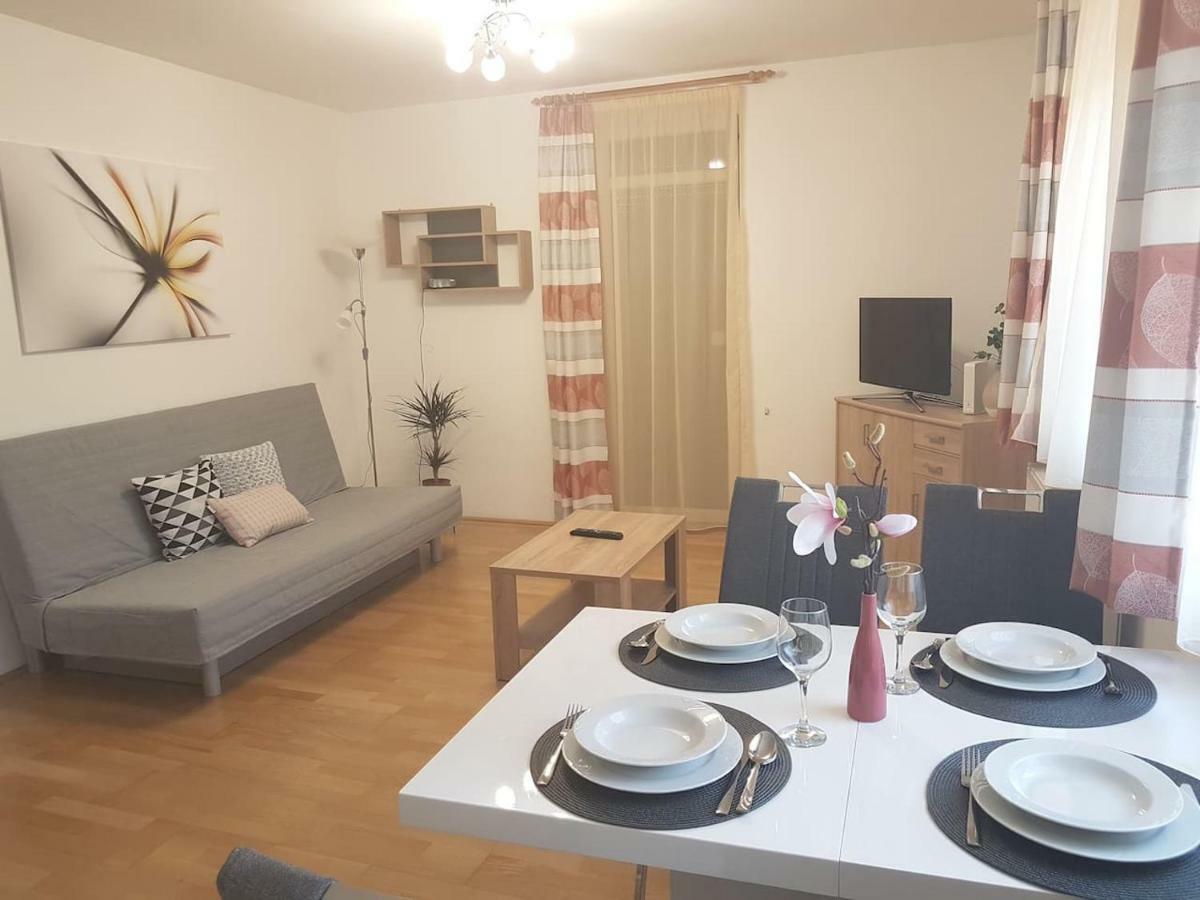 Koezponthoz Koezeli - Cool Tettye Apartman Pécs Esterno foto