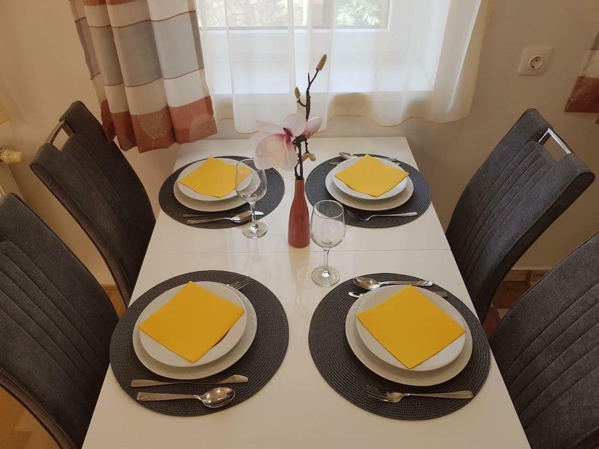 Koezponthoz Koezeli - Cool Tettye Apartman Pécs Esterno foto